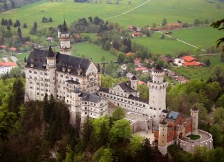 Chiêm ngưỡng vẻ đẹp cổ tích của lâu đài Neuschwanstein tại Đức